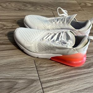 Nike AirMax 270 mens size 11